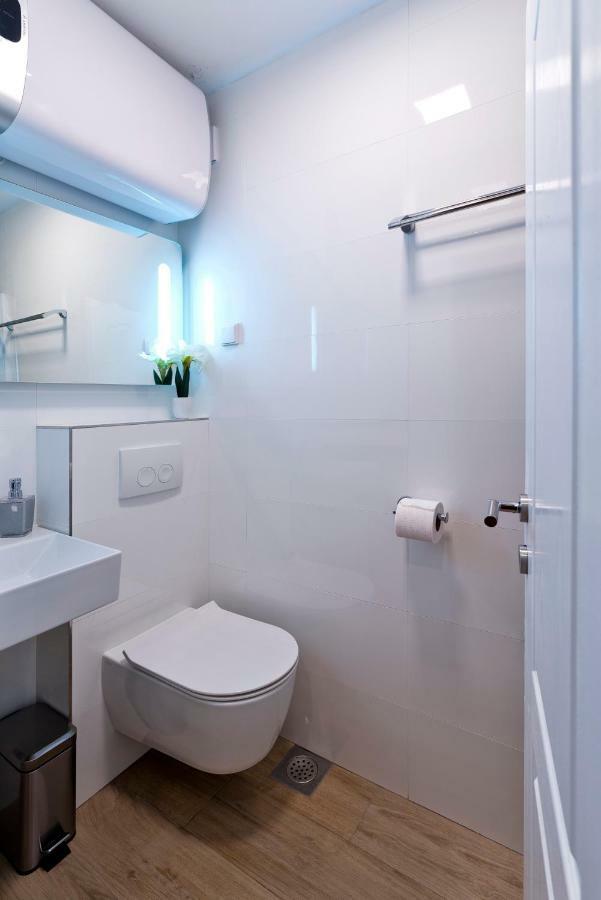 Apartment Marina พรีมอชเตน ภายนอก รูปภาพ